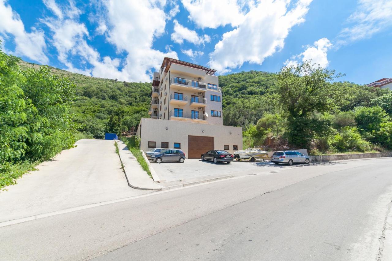 Welcome Apartments Petrovac Екстериор снимка